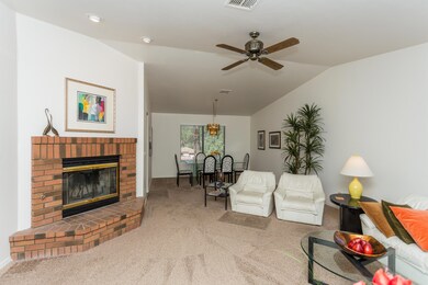 Laurel - Living Room (2)