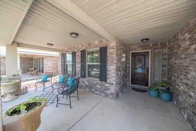 304 Lamar Ct, Odessa, TX 79765 - photo 3