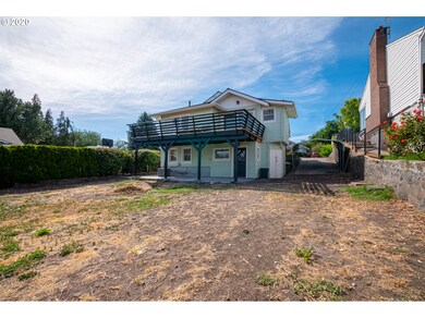 1113 E 8th St, the Dalles, OR 97058 - photo 3