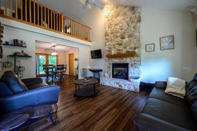 9015 S 84th St, Franklin, WI 53132 - photo 2