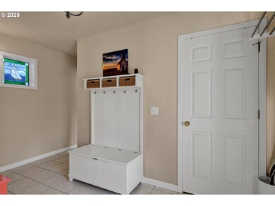 4567 Heceta St, Florence, OR 97439 - photo 4