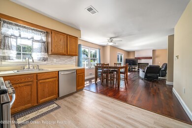 18 Penny Ln, Bayville, NJ 08721 - photo 5