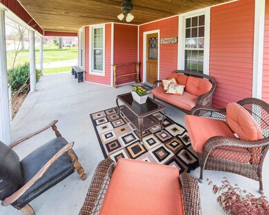 265 W Main St, Bloomfield, IN 47424 - photo 6