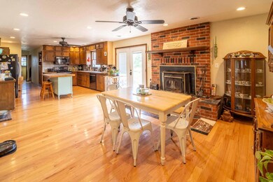 Dining_Kitchen