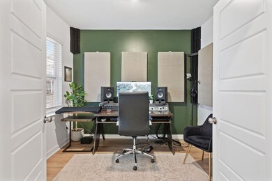 Front Office / Study