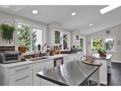 3343 Bentley Ave, Eugene, OR 97405 - photo 5