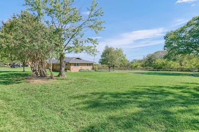 1012 Deleon St, Denison, TX 75020 - photo 3