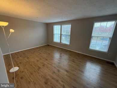 8916 Pembrook Woods, Laurel, MD 20723 - photo 7