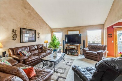 3705 SW 36th St, Des Moines, IA 50321 - photo 5