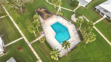 3220 Southfield Ln unit 810, Sarasota, FL 34239 - photo 2