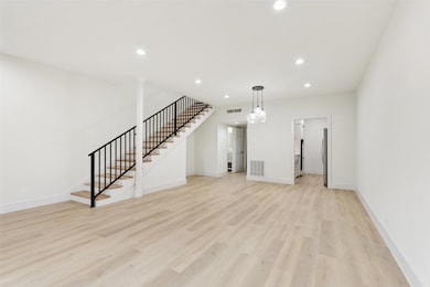 7506 W Northwest Hwy unit 9, Dallas, TX 75225 - photo 5