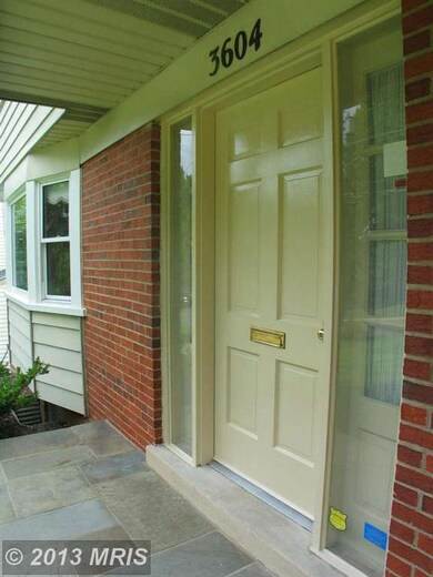 3604 Faircastle Dr, Chevy Chase, MD 20815 - photo 2