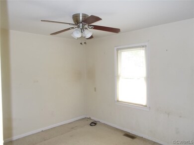 9000 Centennial Rd, Disputanta, VA 23842 - photo 5