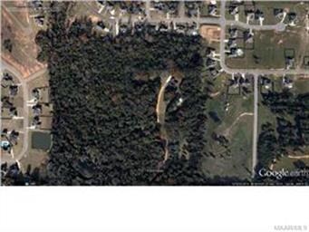 240 Gray Dr, Prattville, AL 36067 - photo 2