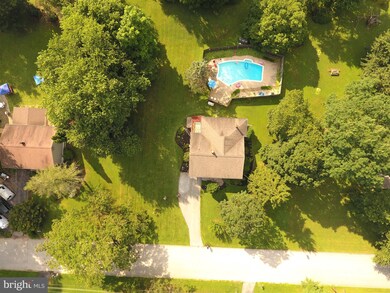 1306 Veronica Ln, Phoenixville, PA 19460 - photo 5