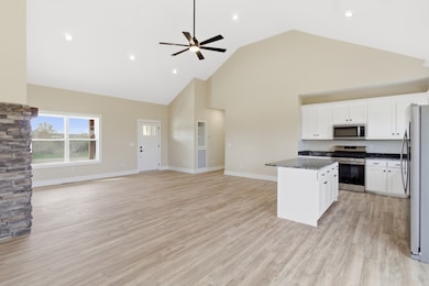 88 Castle St, McMinnville, TN 37110 - photo 6