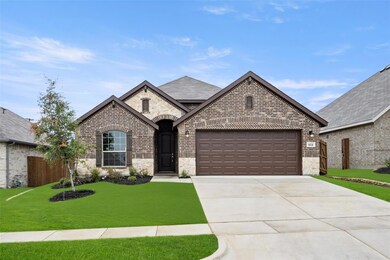 916 Misty Ln, Cleburne, TX 76033 - photo 2