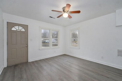 2622 W State St-6