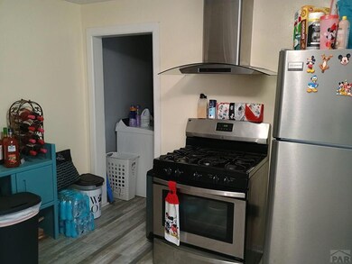 408 E Oak St, Lamar, CO 81052 - photo 3