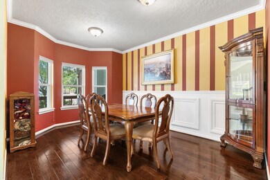 1255 E Adoue St, Alvin, TX 77511 - photo 7