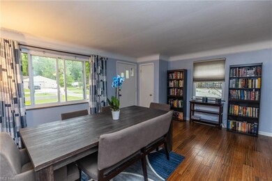 26063 Myrtle Ave, Olmsted Falls, OH 44138 - photo 3