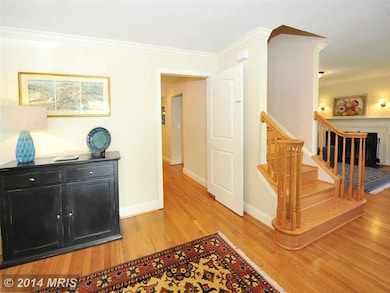 7913 Chelton Rd, Bethesda, MD 20814 - photo 4
