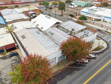 203 E 7th St, Hanford, CA 93230 - photo 5