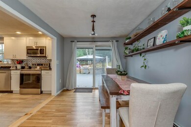 19 Sparhawk Dr, Londonderry, NH 03053 - photo 5