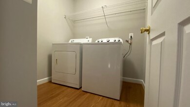 2472 Curie Ct unit 13, Herndon, VA 20171 - photo 7