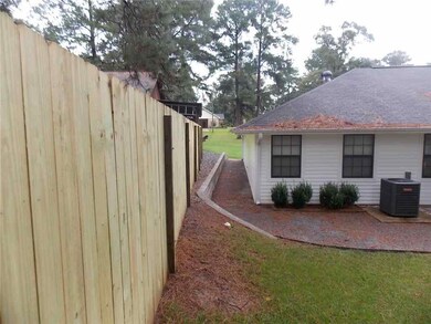 165 Spring Creek Dr, Pineville, LA 71360 - photo 6