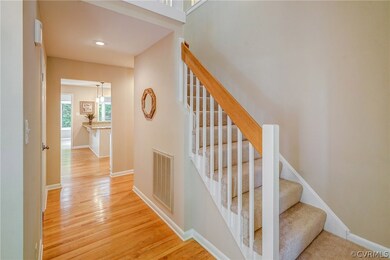 Wow - fresh paint and brand new carpet throughout.