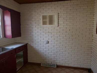 929 McDonald St, Elkhart, IN 46516 - photo 4