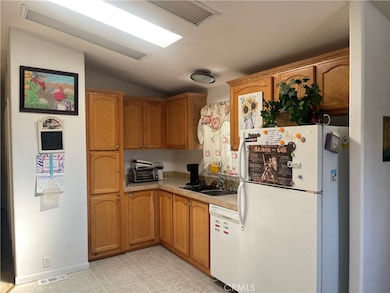 1501 E Avenue I unit 111, Lancaster, CA 93535 - photo 4