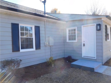 3830 Robinhood Rd, Winston Salem, NC 27106 - photo 3