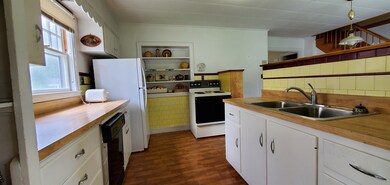 19 Union St, Saint Johnsbury, VT 05819 - photo 6