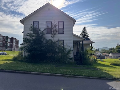 312 E Sellar St, Bessemer, MI 49911 - photo 6