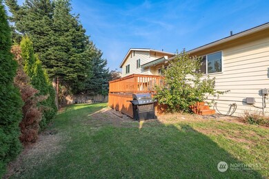 926 Manzanal St NE, East Wenatchee, WA 98802 - photo 3