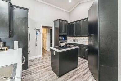 -Kitchen-DSC00037
