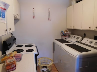 1745 Plum St, Aurora, IL 60506 - photo 2