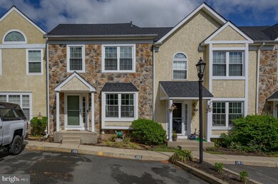 102 Coventry Pointe Ln, Pottstown, PA 19465 - photo 2