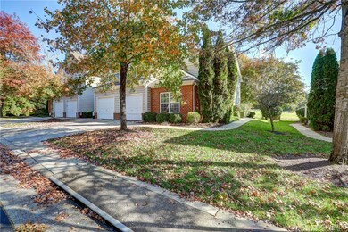 Handsome Transitional elevation!!
