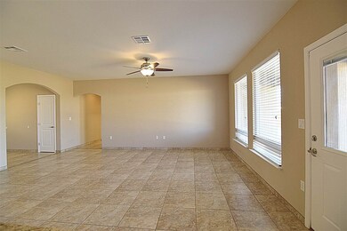 1073 Pajarito Dr, Alamogordo, NM 88310 - photo 4