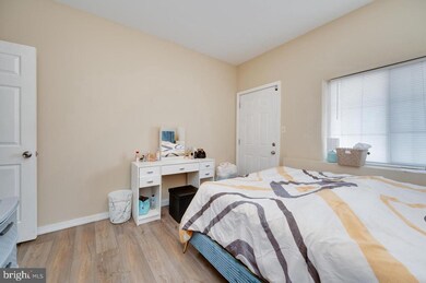 1233 Green St unit 2, Reading, PA 19604 - photo 6