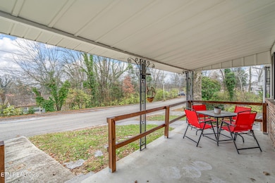 201 W Fairview Rd, Oak Ridge, TN 37830 - photo 4