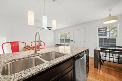 The Pointe unit 19, Austin, TX 78705 - photo 6