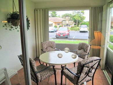 Screen enclosed Florida room