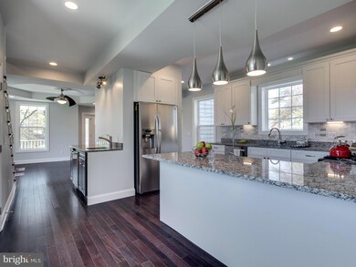 3905 48th St, Bladensburg, MD 20710 - photo 5