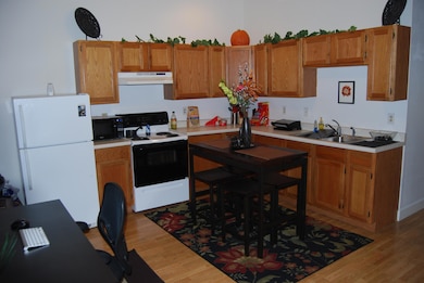 506 7th St, Racine, WI 53403 - photo 3