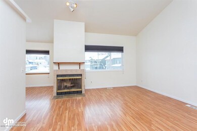 32-Living Room-1594