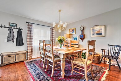 Formal Dining